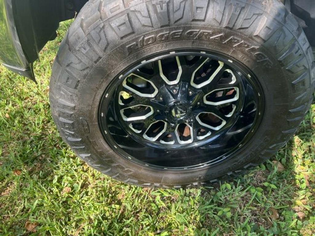 2016 Ram 2500 - $22,300